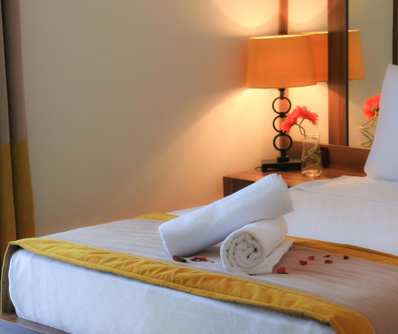 Sah Istanbul Otel Bursa Esterno foto
